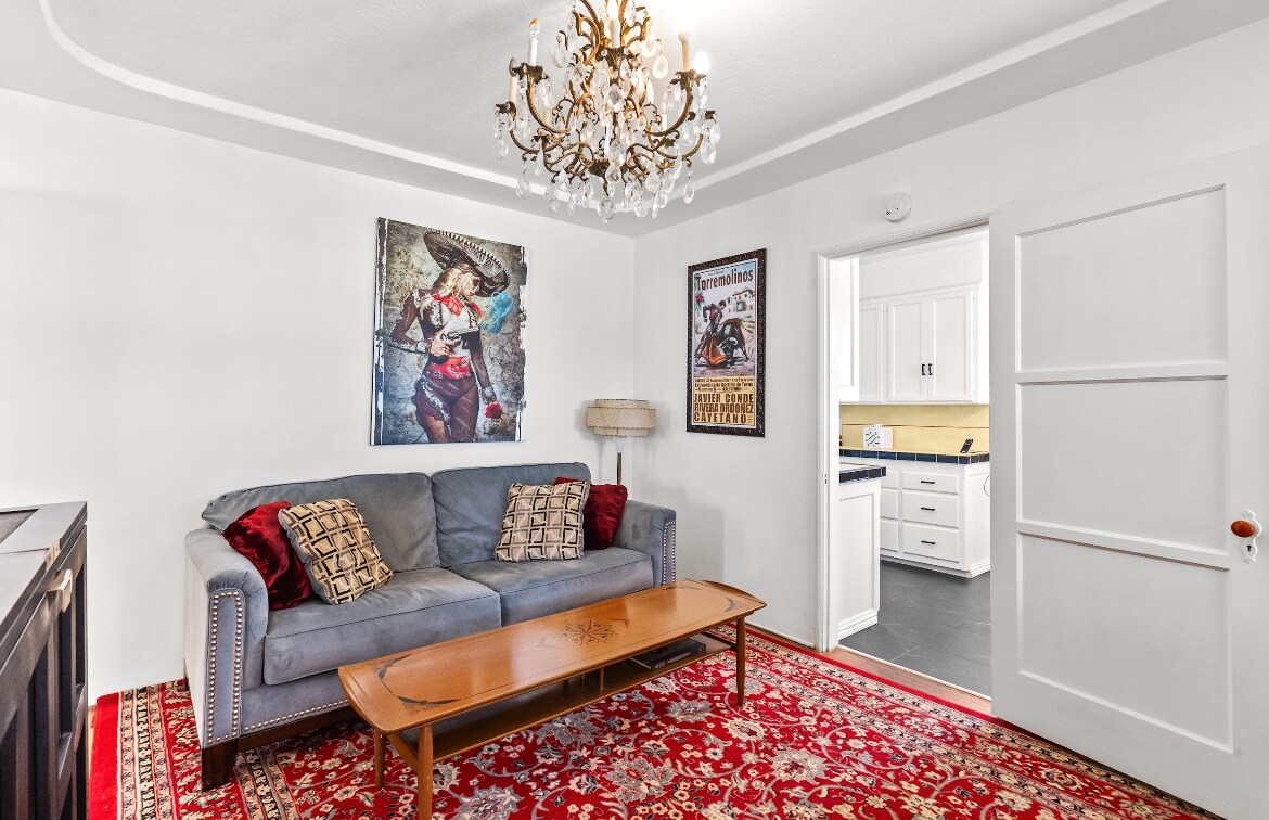 Building Photo - 9101 La Salle Ave