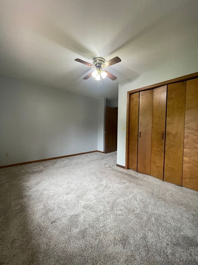 Building Photo - Two Bedroom 55+ Condo in Kalamazoo