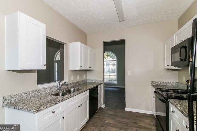 Building Photo - 3399 Bells Landing Dr