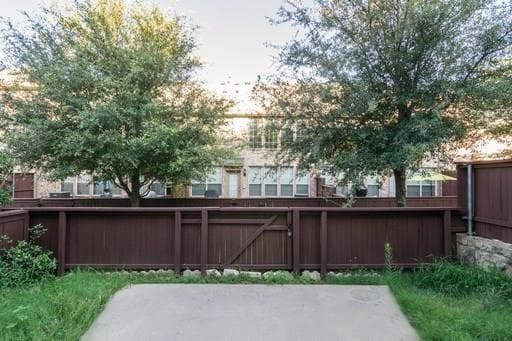 Building Photo - 6607 Eagle Nest Dr