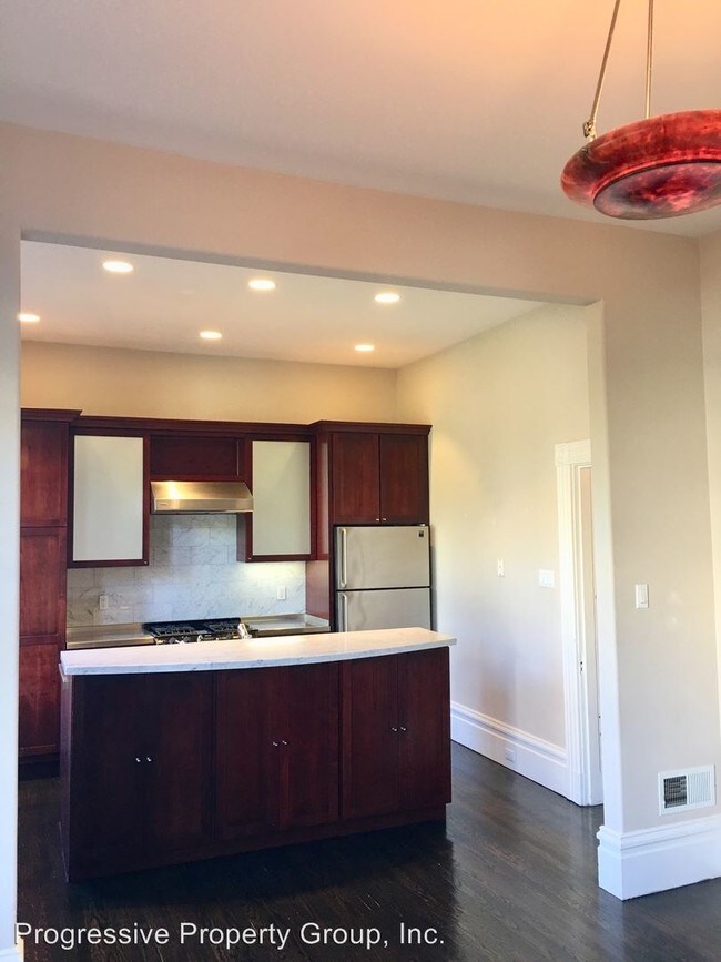 Building Photo - 2 br, 2 bath House - 3930 17th Street