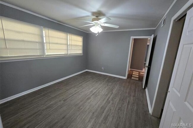 Building Photo - 2786 Crestview Ave