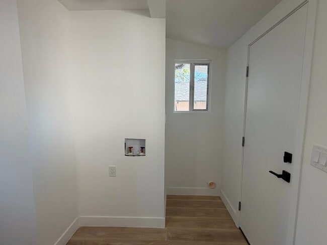 Building Photo - 7707 Miramonte Blvd