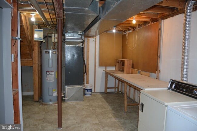 Building Photo - 12341 Bonfire Dr