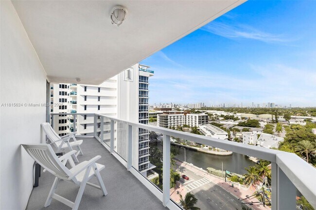 Building Photo - 2401 Collins Ave