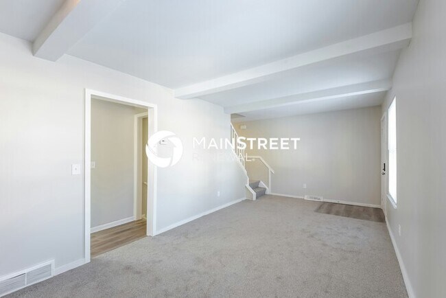 Building Photo - 4 Bedroom Pet-Friendly Home in WESTMINSTER...