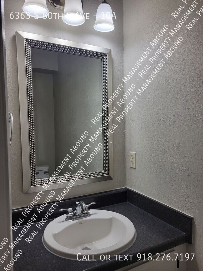 Building Photo - 6363 S 80th E Ave