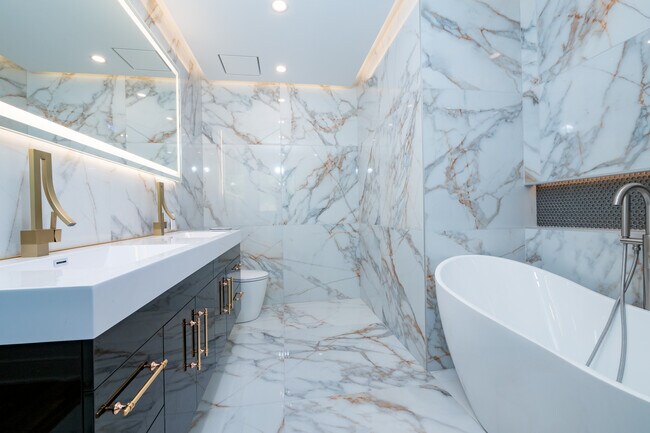 master bathroom - 611 W 49th St
