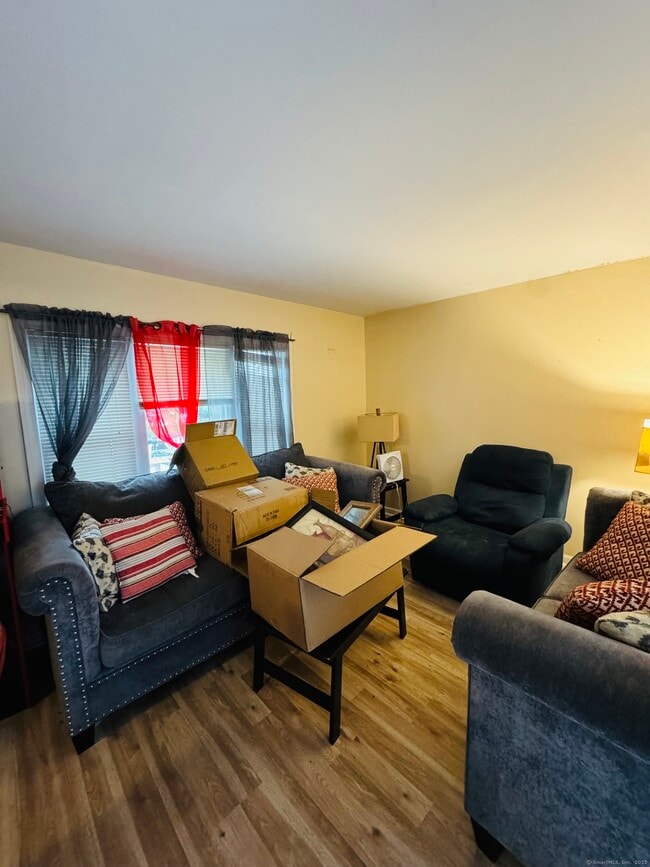 Building Photo - 54 Lombard St