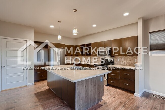 Building Photo - 10803 Sedalia Cir