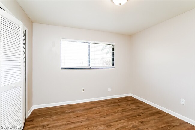 Building Photo - 3802 SW 7th Ave