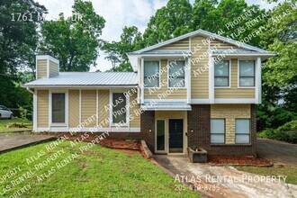 Building Photo - 1761 Molly Dr