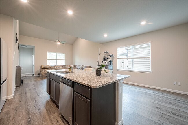 Building Photo - 1317 Mount Bassie Trl