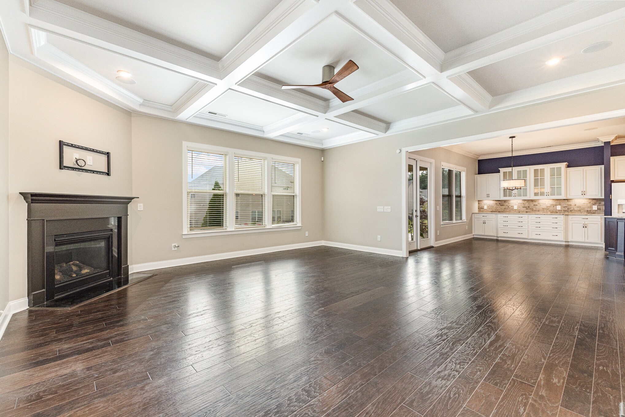 Building Photo - 6225 Majesty Ct