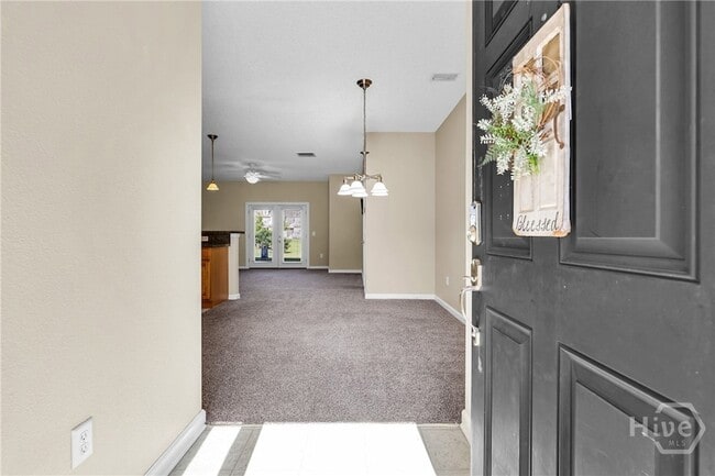 Building Photo - 975 Canyon Oak Loop
