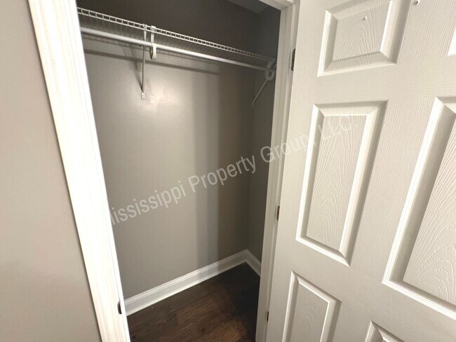 Building Photo - 3BR/2.5BA For Rent