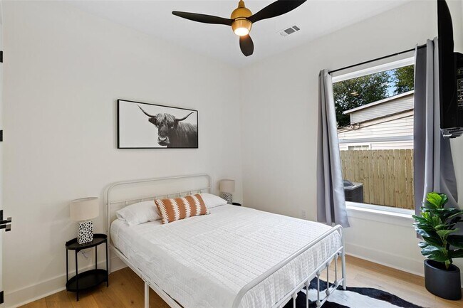 Building Photo - 2211 White Dove Pass