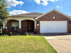 Building Photo - 10022 Driftwood Park Dr