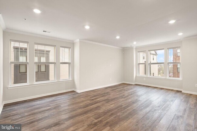 Building Photo - 43430 Stonewood Crossing Ter