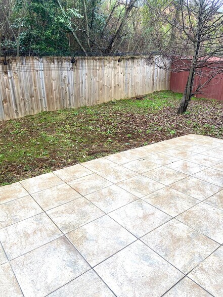 Building Photo - 256 Oxmoor Pl