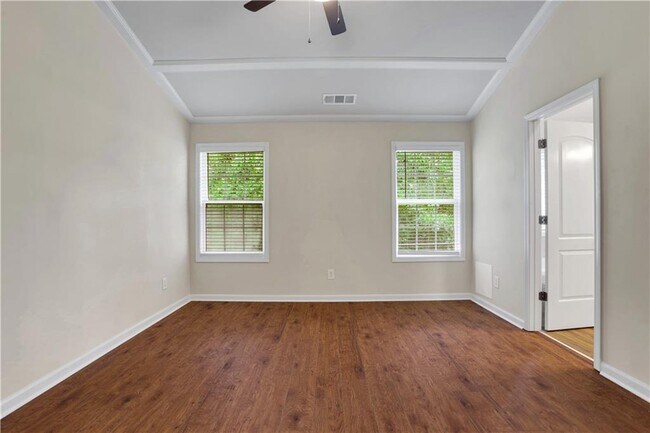 Building Photo - 1893 Appaloosa Run Trail NE