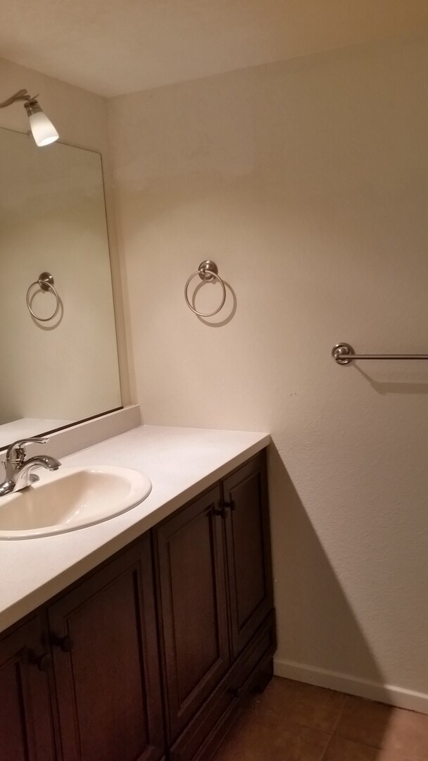 Building Photo - Mesa Del Sol 2 bedroom Condo for rent