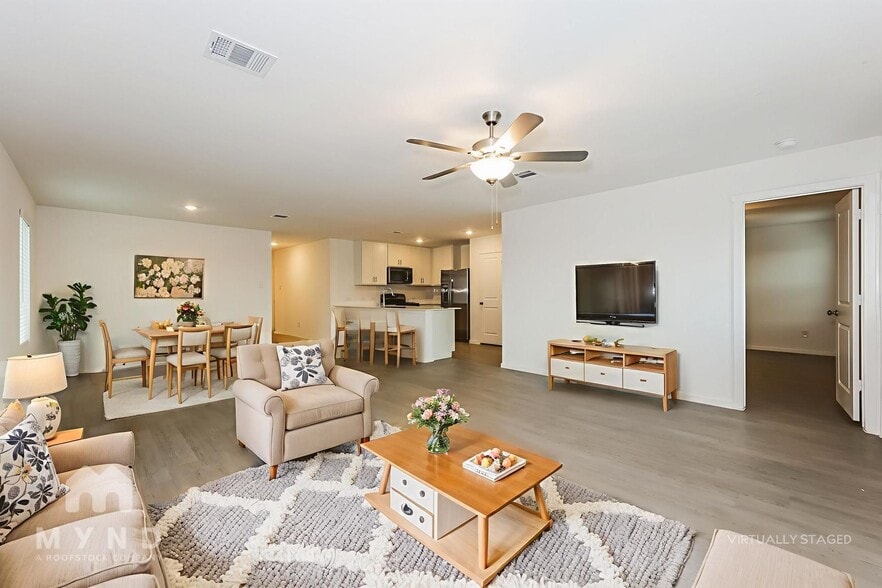 Building Photo - 2741 Ctr Crk Ln