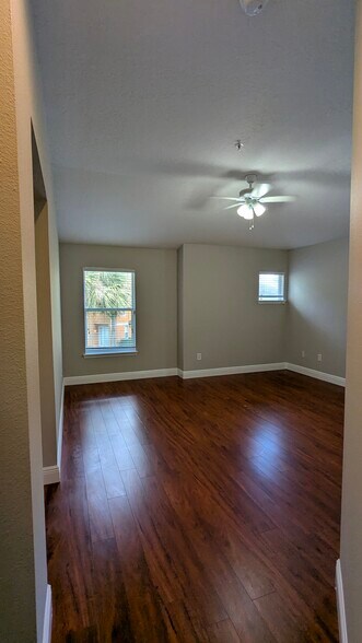 Building Photo - 1531 Little Gem Loop