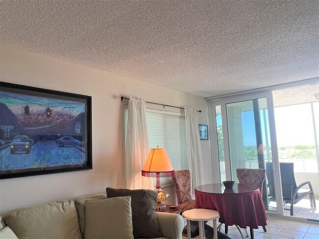 Building Photo - AVAILABLE 2026 Gulf Horizon, Gulf Front, 2BR/2BA 1st Floor Condo