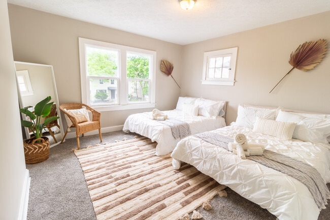 Building Photo - 1125 Wilson Ave