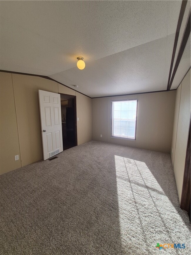 Building Photo - 1911 Wald Rd