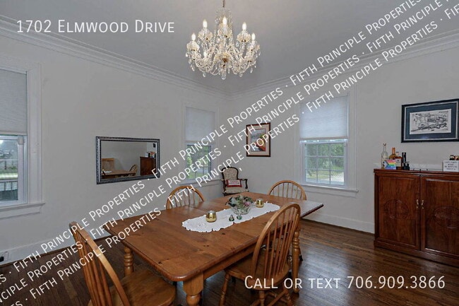Building Photo - 1702 Elmwood Dr