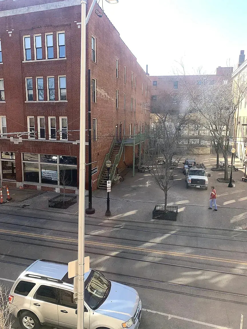 Building Photo - 509 DELAWARE St