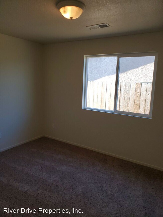 Building Photo - 3 br, 2 bath House - 224 Rhianon Ct