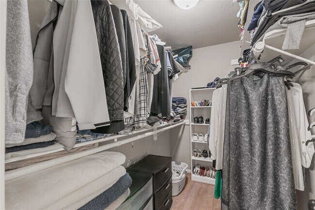 Building Photo - 31203 Baker Lake Dr