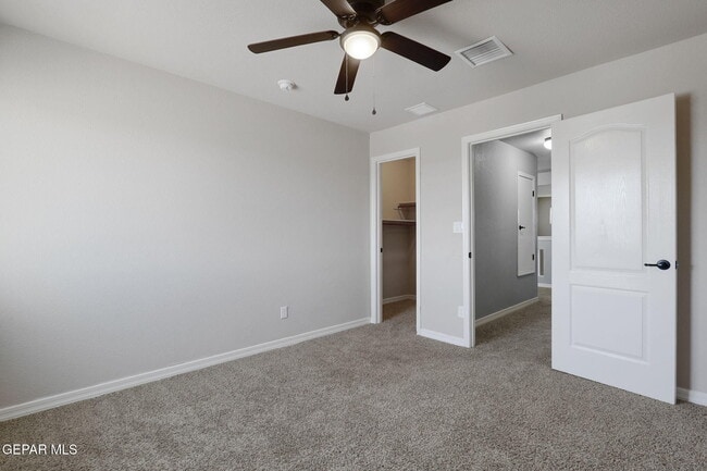 Building Photo - 363 Duskwood St