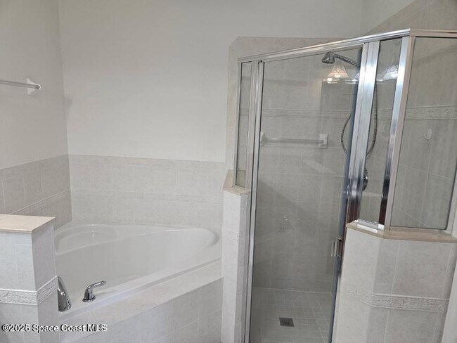 Building Photo - 1050 Eleuthera Dr NE