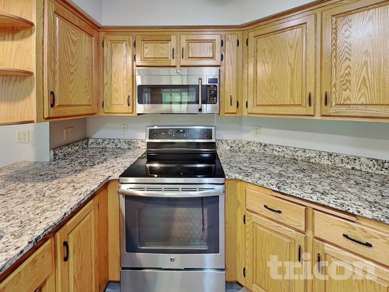 Building Photo - 3684 141st Ln NW