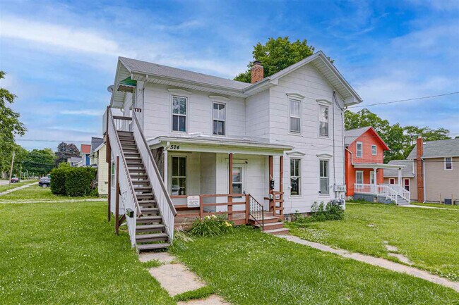 Primary Photo - 524 Hallett St