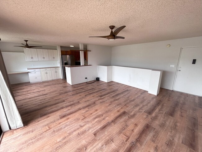 Building Photo - 46-49-49 Aliianela Pl