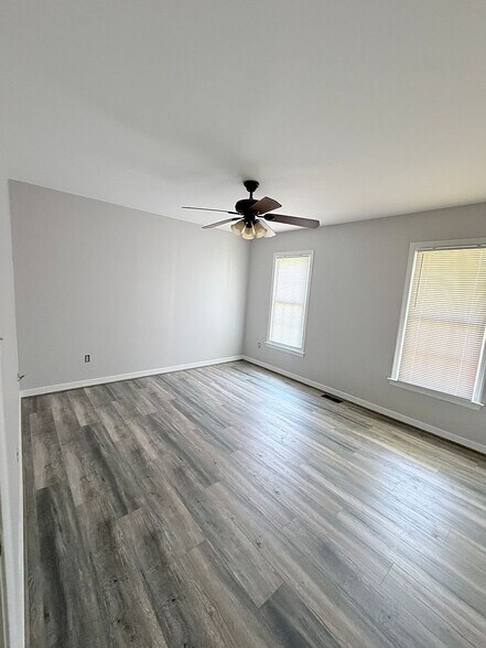 Building Photo - 2604 Tracewood Cir