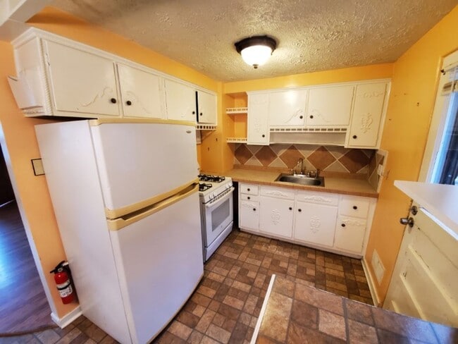 Building Photo - COMING SOON! This is a Lease-to-Own – Not ...