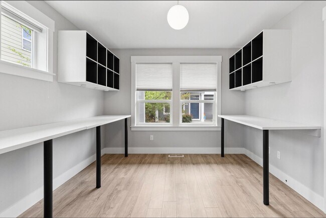 Building Photo - Unmatched Quality on Quiet Bethany Cul-de-sac!