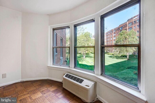 Building Photo - 2500 Q St NW