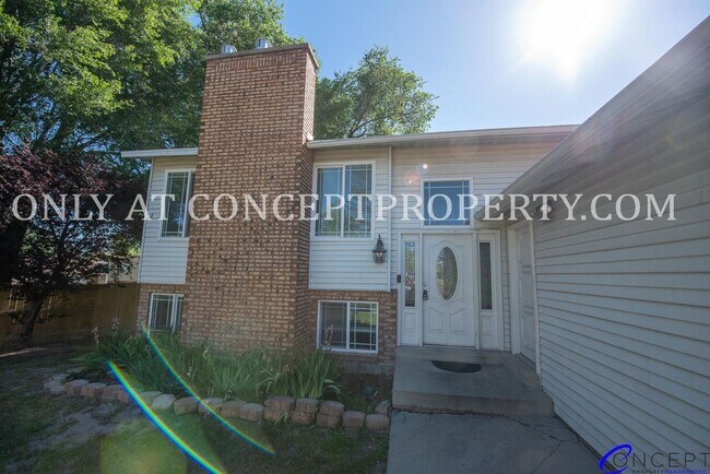 Building Photo - 3733 S 5080 W