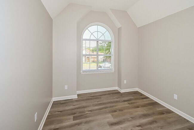 Building Photo - 5759 Michaelson Dr