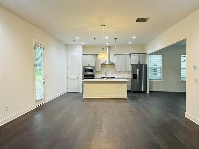 Building Photo - 4381 Encore Blvd