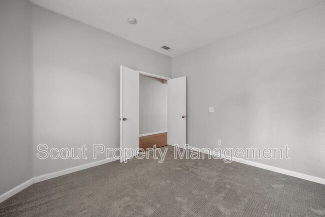 Building Photo - 43120 Avola Ct