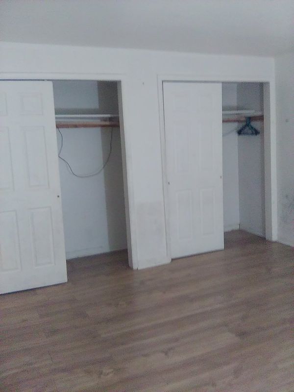 Building Photo - 325 Pershing Ave