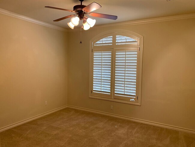 Building Photo - Luxury Garden Home In Tanglewood Terrace!!